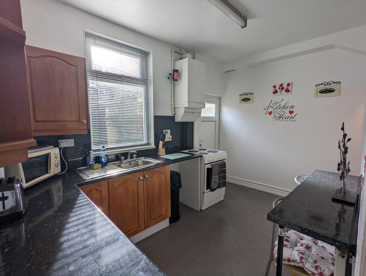Moon Holiday Townhouse Free Parkingprivate Garden Μπλάκπουλ Εξωτερικό φωτογραφία